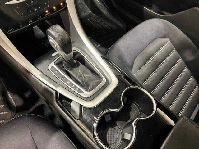 
								2014 Ford Fusion SE full									