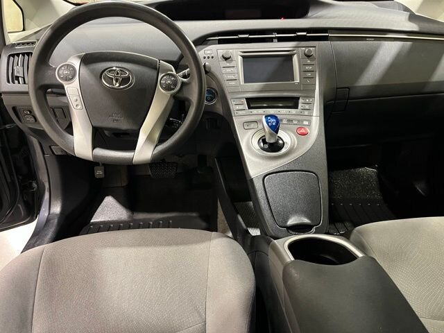 
								2012 Toyota Prius One full									