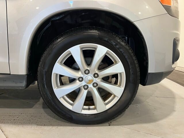 
								2015 Mitsubishi Outlander Sport ES full									