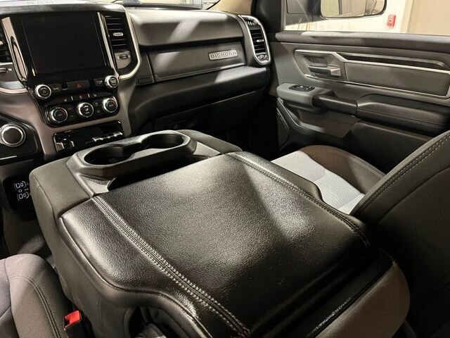 
								2019 RAM 1500 Big Horn/Lone Star w/ Navigation full									