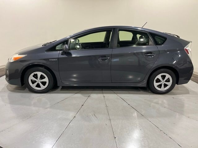 
								2012 Toyota Prius One full									