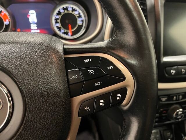 
								2018 Jeep Cherokee Limited full									