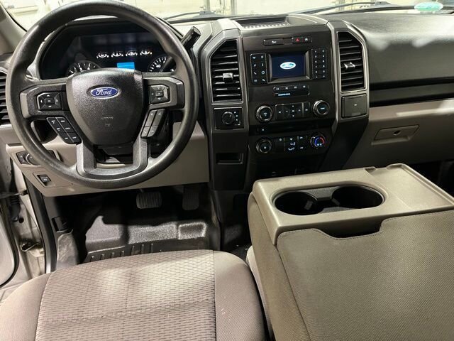 
								2018 Ford F-150 XLT full									