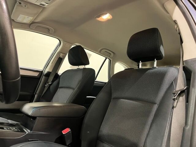 
								2015 Subaru Outback 2.5i full									