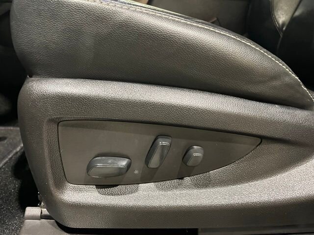 
								2018 Chevrolet Suburban Premier w/ Navigation full									