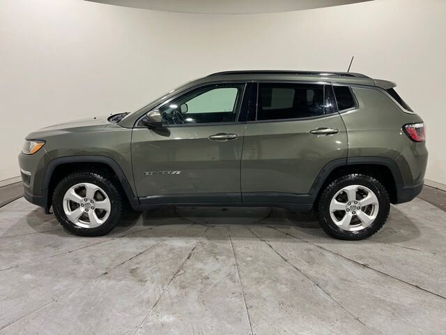 
								2019 Jeep Compass Latitude full									
