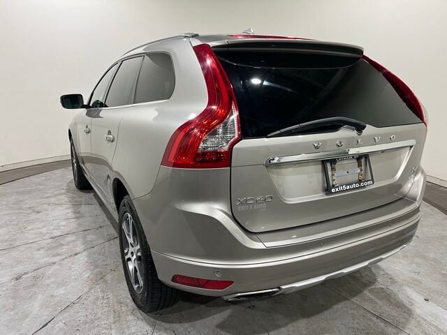 
								2015 Volvo XC60 T6 Platinum w/ Navigation full									