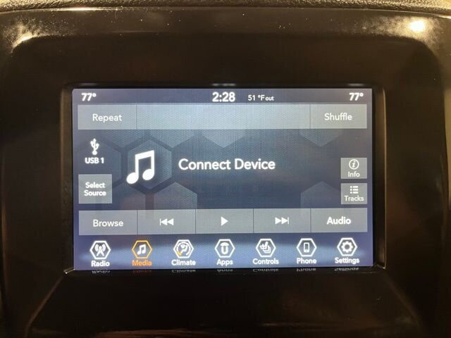 
								2019 Jeep Compass Latitude full									