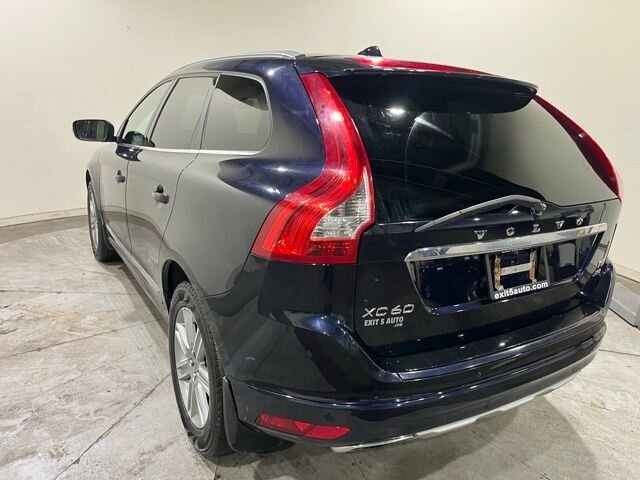 
								2017 Volvo XC60 T5 Inscription w/ Navigation full									