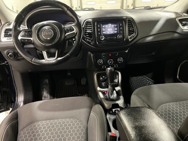 
								2018 Jeep Compass Sport full									