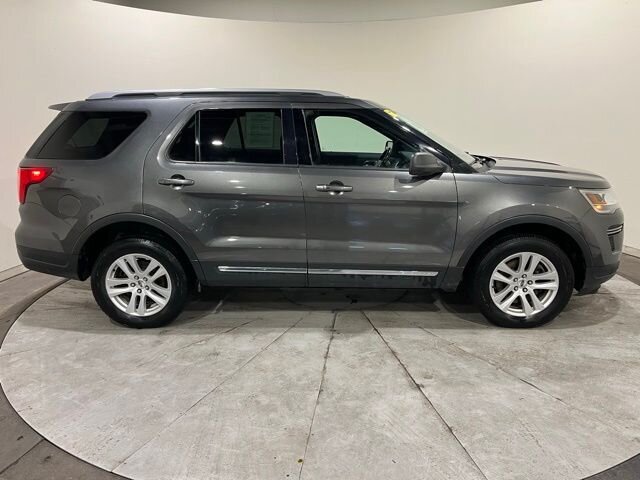 
								2018 Ford Explorer XLT full									