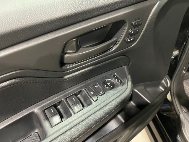 
								2022 Honda Odyssey EX-L w/ Apple Car Play full									