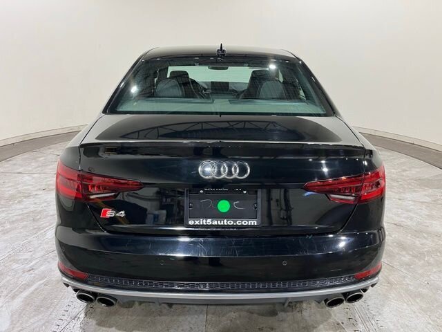 
								2018 Audi S4 3.0T Prestige quattro w/ Apple Car Play and Naviga full									