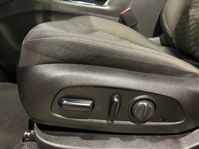 
								2018 Chevrolet Equinox LT w/ Apple Car Play full									