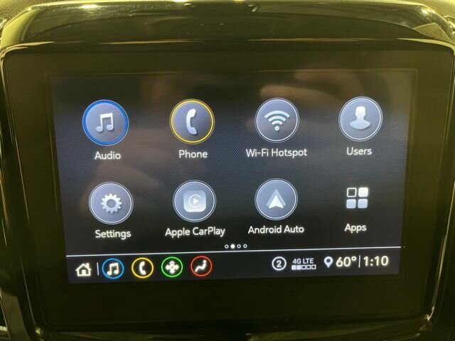 
								2021 Chevrolet Traverse LT w/ Apple Car Play full									