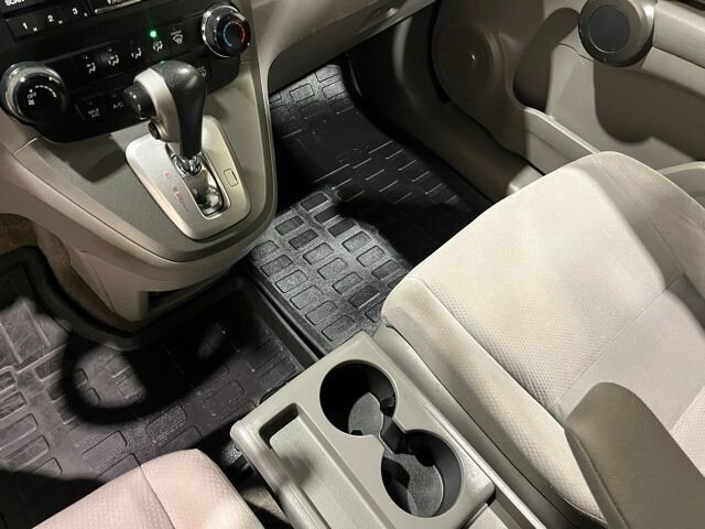 
								2011 Honda CR-V SE full									