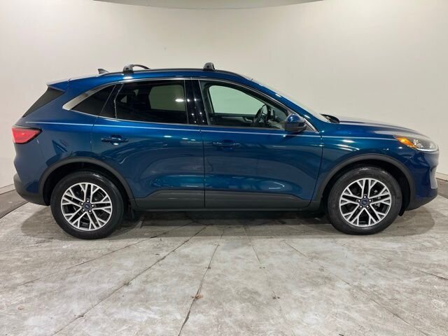 
								2020 Ford Escape SEL w/ Apple Car Play full									