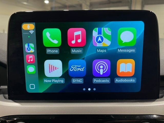 
								2021 Ford Escape SE full									