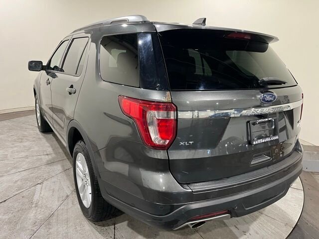 
								2018 Ford Explorer XLT full									