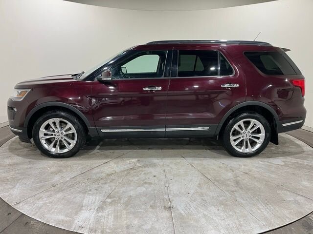 
								2019 Ford Explorer Limited w/ Apple Car Play and Navigation full									