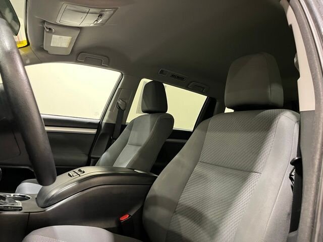 
								2016 Toyota Highlander LE V6 full									