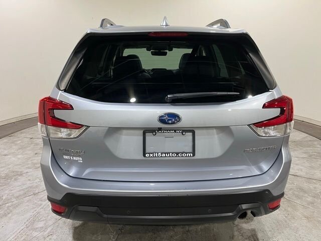 
								2020 Subaru Forester Limited w/ Apple Car Play and Navigation full									