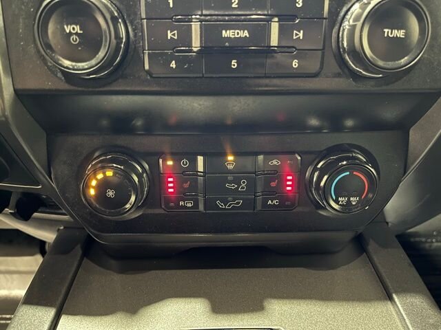 
								2020 Ford F-150 XLT w/ Apple Car Play and Navigation full									