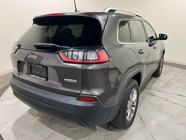 
								2019 Jeep Cherokee Latitude Plus w/ Apple Car Play full									