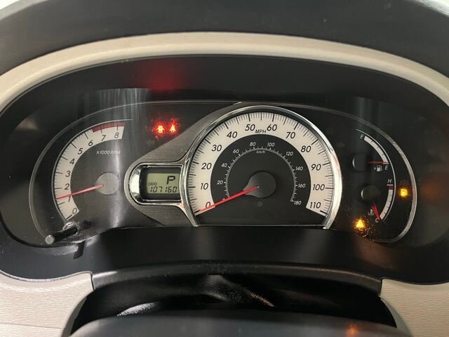 
								2013 Toyota Sienna SE 8 Passenger full									