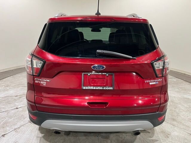 
								2018 Ford Escape Titanium w/ Apple Car Play and Navigation full									