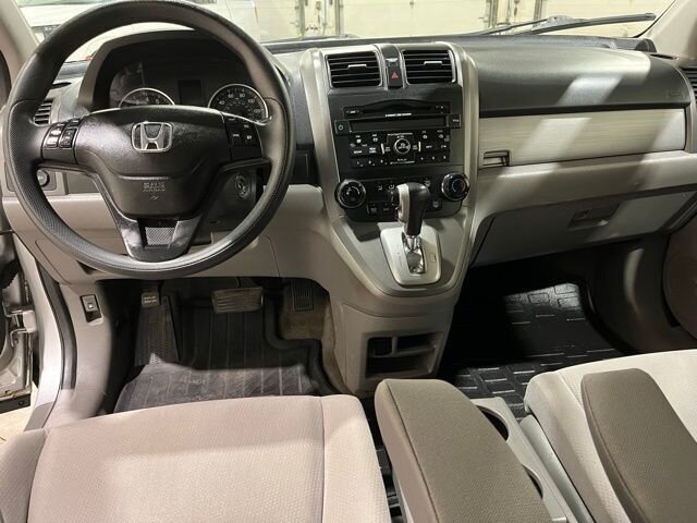 
								2011 Honda CR-V SE full									