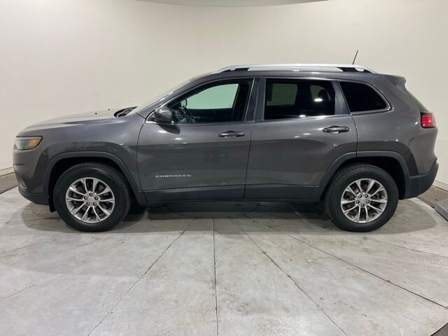 
								2019 Jeep Cherokee Latitude Plus w/ Apple Car Play full									