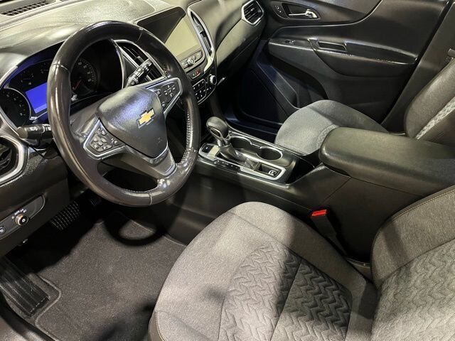 
								2022 Chevrolet Equinox LT w/ Apple Car Play and Navigation full									