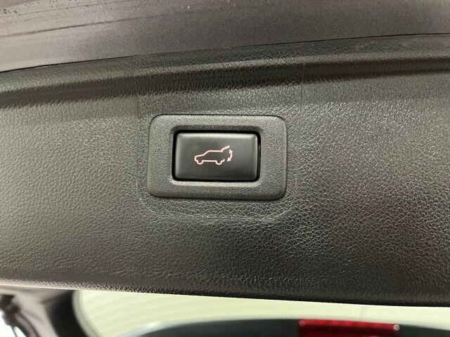 
								2018 Subaru Outback 2.5i Premium w/ Apple Car Play full									