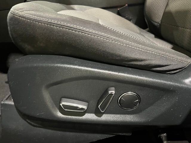 
								2018 Ford Explorer XLT full									