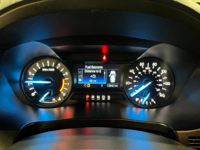 
								2018 Ford Explorer XLT full									