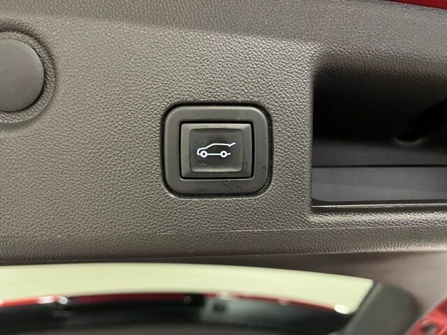 
								2022 Chevrolet Equinox LT w/ Apple Car Play and Navigation full									