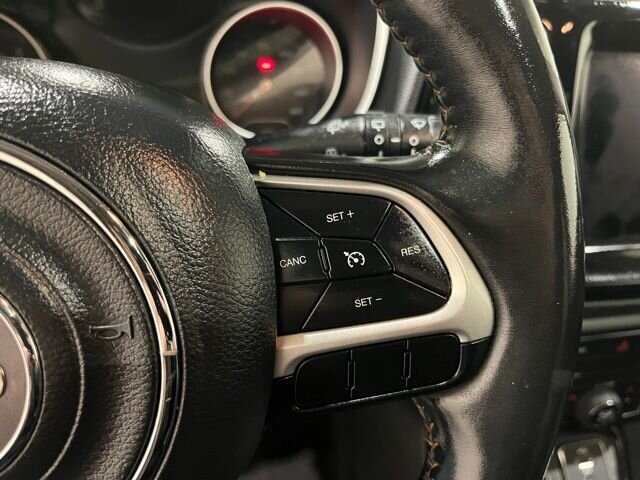 
								2018 Jeep Compass Limited w/ Navigation full									
