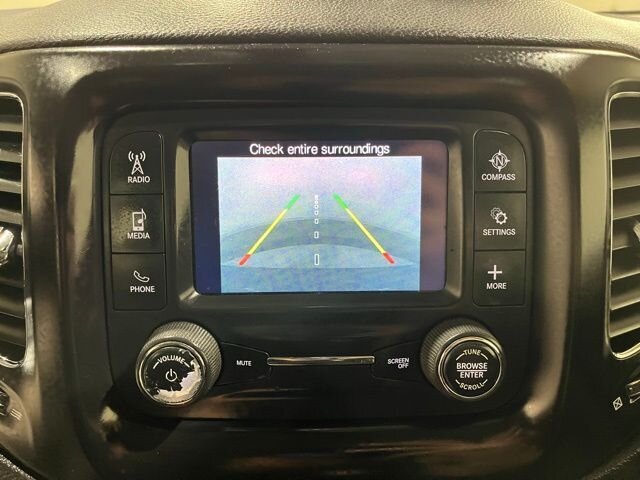 
								2018 Jeep Compass Sport full									