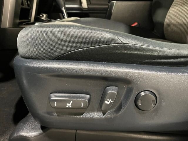 
								2017 Toyota 4Runner SR5 full									