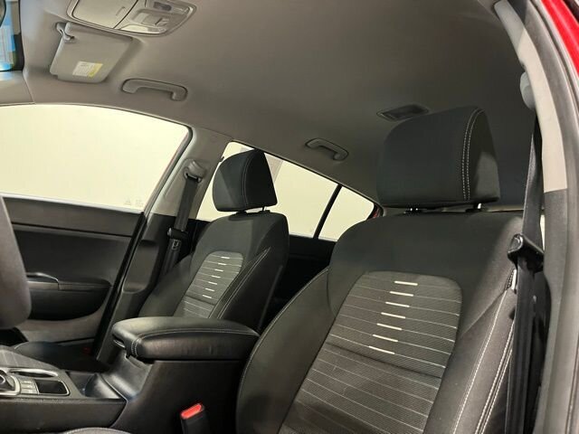 
								2020 Kia Sportage LX w/ Apple Car Play full									