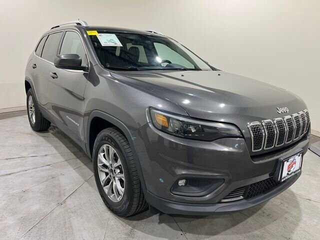 
								2019 Jeep Cherokee Latitude Plus w/ Apple Car Play full									