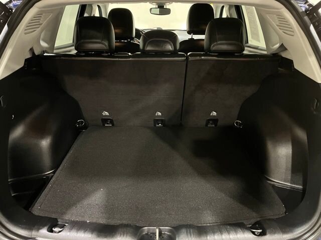 
								2018 Jeep Compass Latitude full									