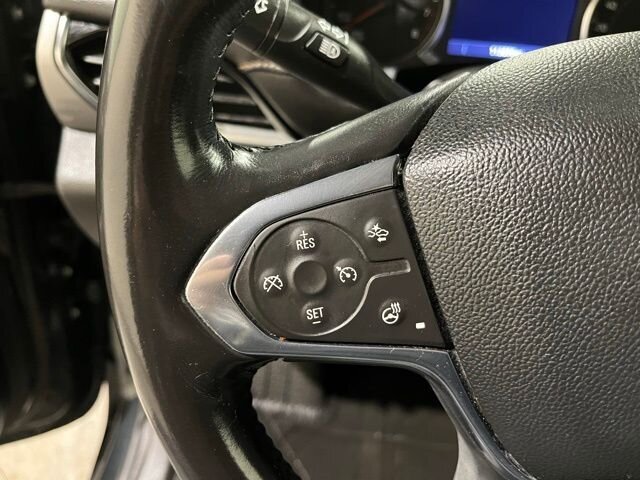 
								2021 Chevrolet Traverse LT w/ Apple Car Play full									