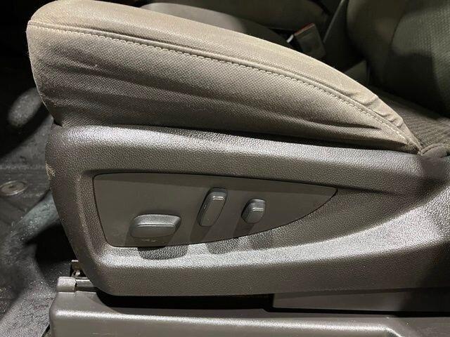 
								2017 GMC Sierra 1500 SLE w/ Navigation full									