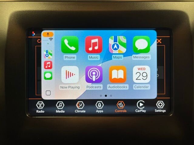 
								2019 Jeep Cherokee Latitude Plus w/ Apple Car Play full									