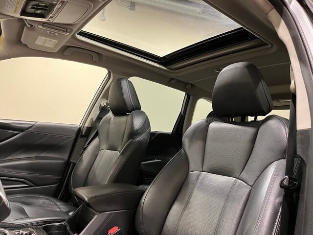 
								2020 Subaru Forester Limited w/ Apple Car Play and Navigation full									