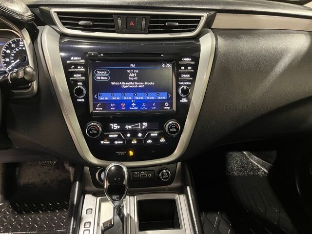 
								2019 Nissan Murano SV w/ Apple Car Play full									
