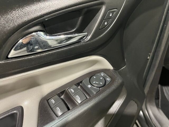 
								2018 Chevrolet Equinox LS full									