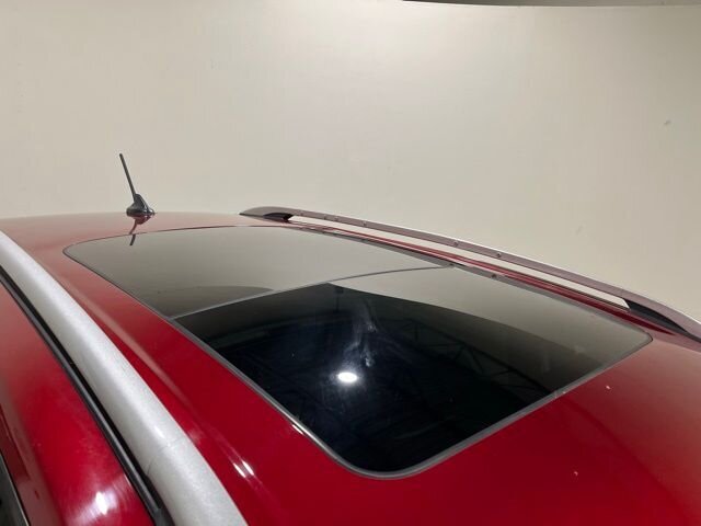 
								2018 Ford Escape Titanium w/ Apple Car Play and Navigation full									